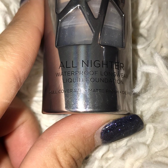 URBAN DECAY All Nighter Liquid Foundation‼️SOLD‼️ - Picture 2 of 3